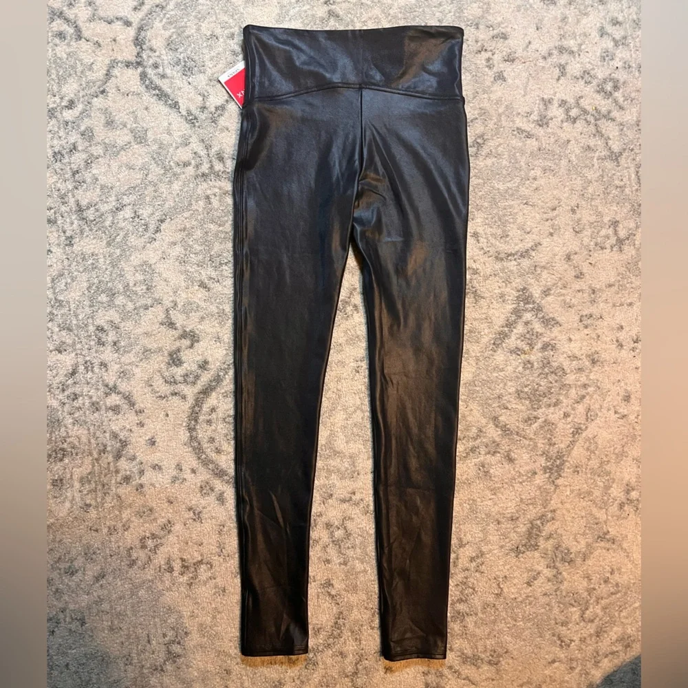 NWT Spanx Faux Leather Leggings - Picture 4 of 7